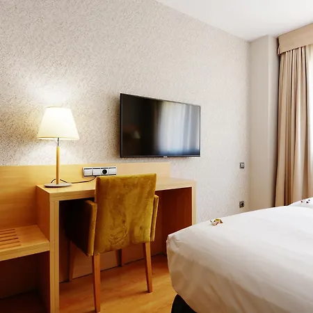 U Villa-gomá Hotel 3*