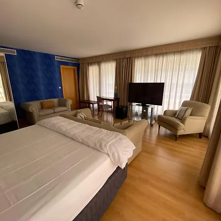 U Villa-gomá 3*