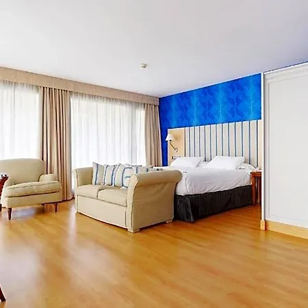 U Villa-gomá Hotel 3*
