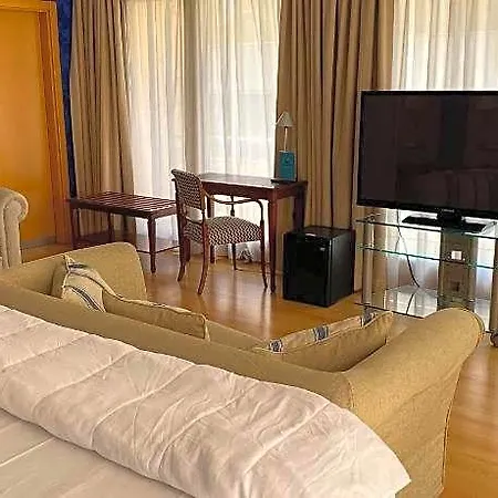 Hotel U Villa-gomá Saragoça
